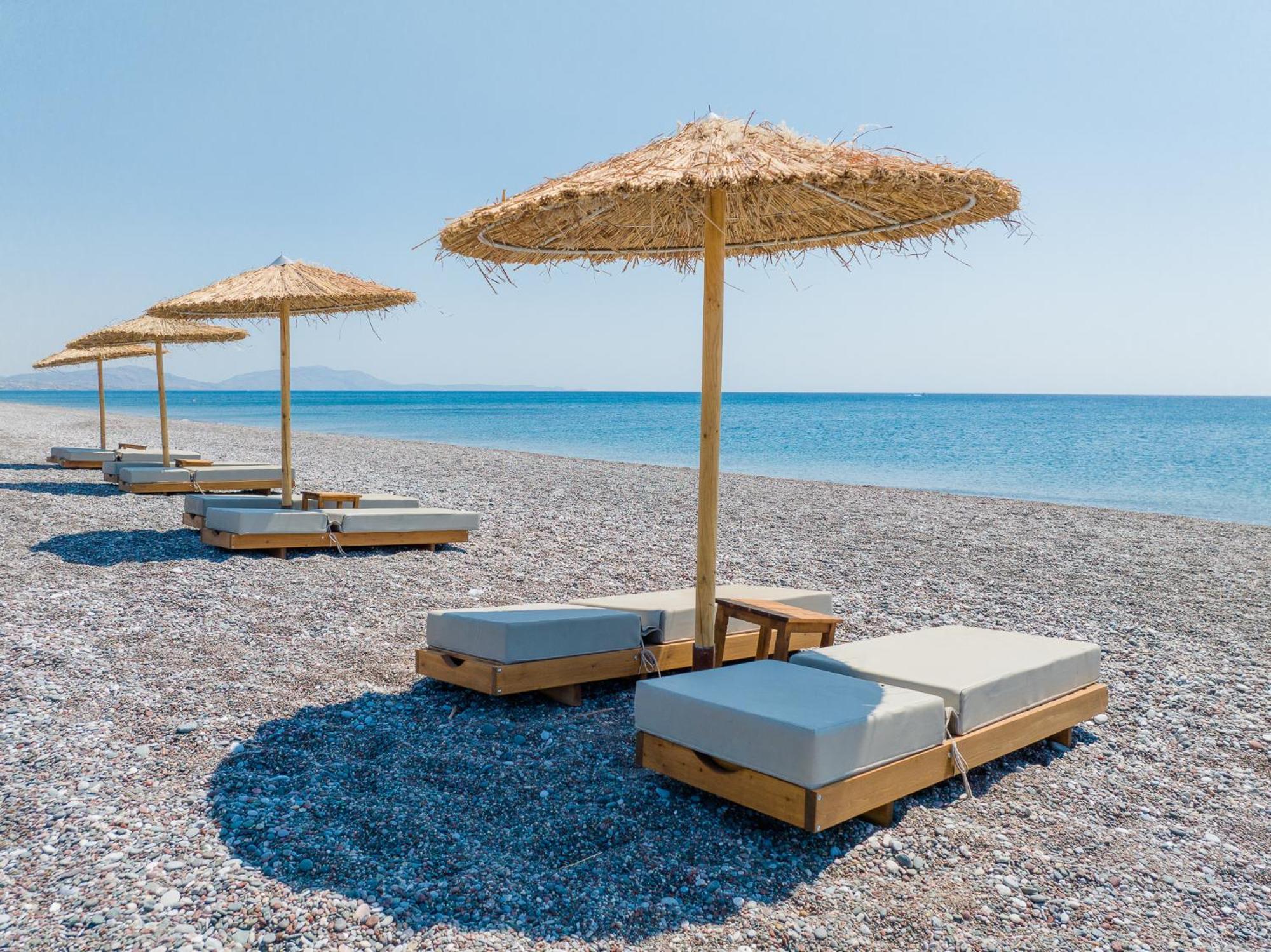 Aethrion Villas & Suites Ґеннаді Екстер'єр фото