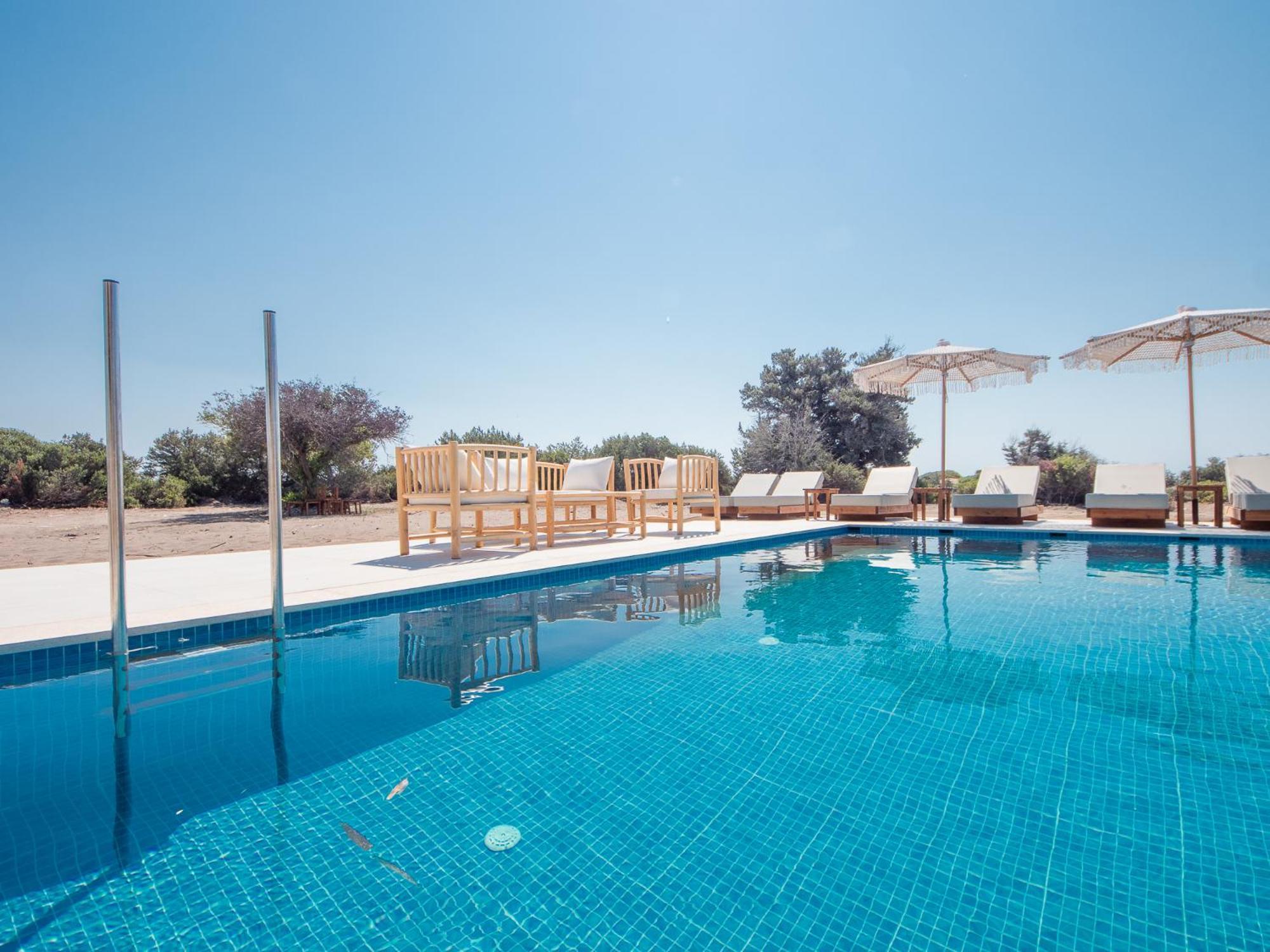 Aethrion Villas & Suites Ґеннаді Екстер'єр фото
